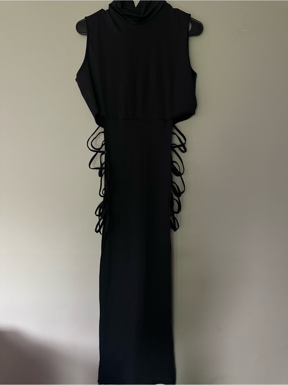 Sleeveless Black Cutout-Detail Maxi Dress